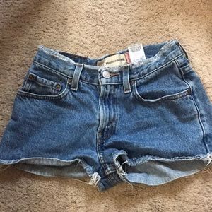 relaxed fit levi cut off demin shorts